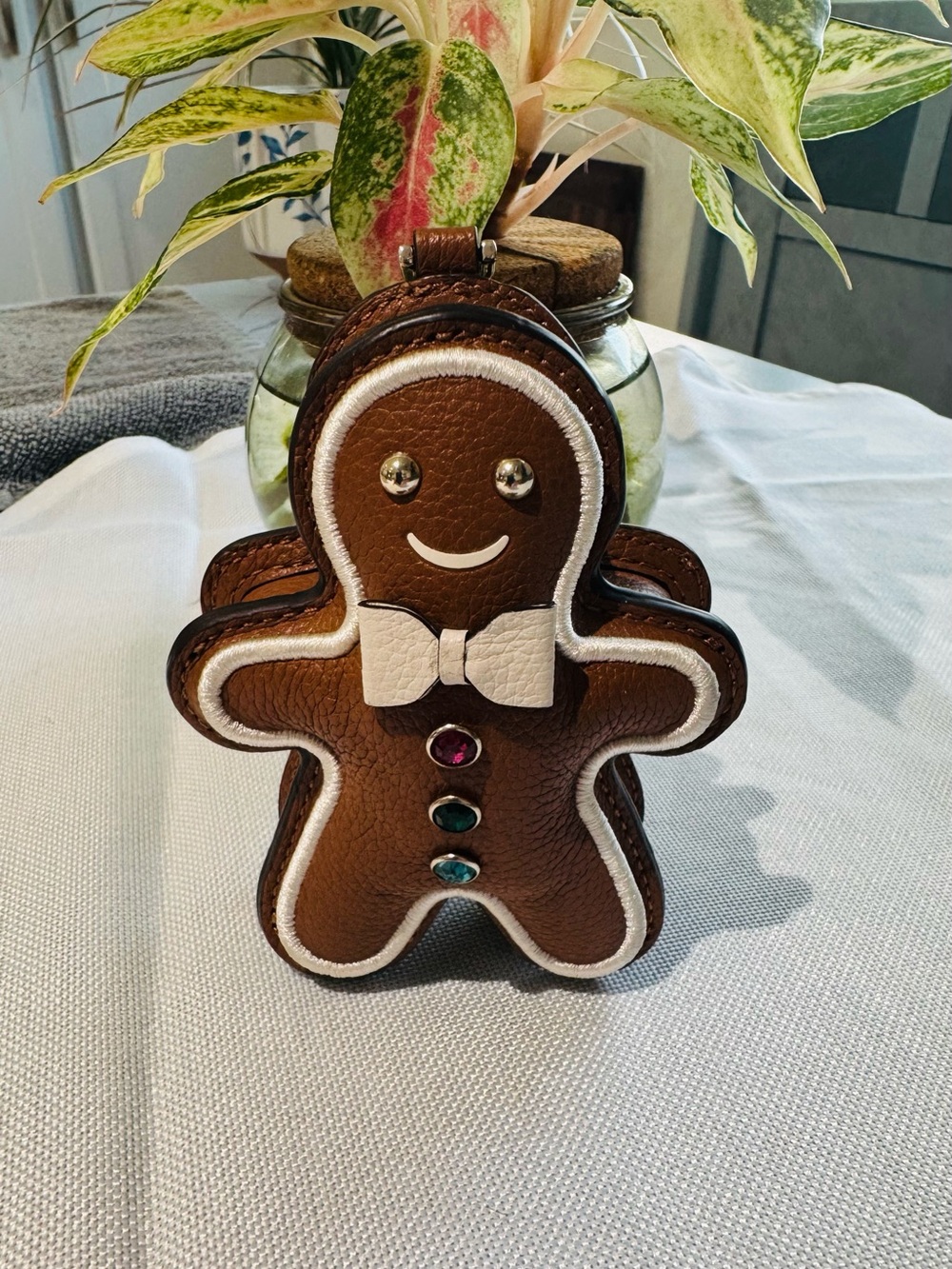 Kate Spade Gingerbread Man Leather Bag Charm Keychain Holiday Novelty Charm - Picture 2 of 7